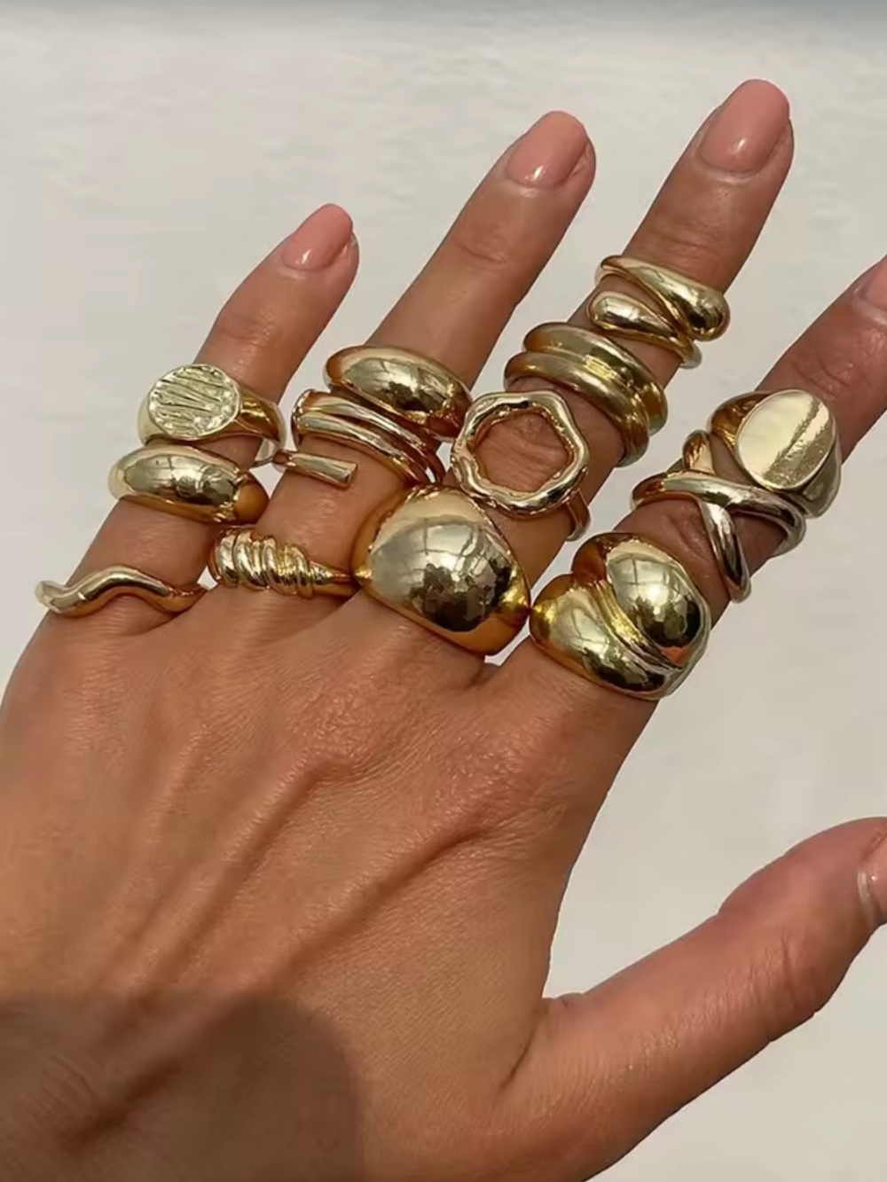 Retro Gold Rings Set - Picture 4 of 5